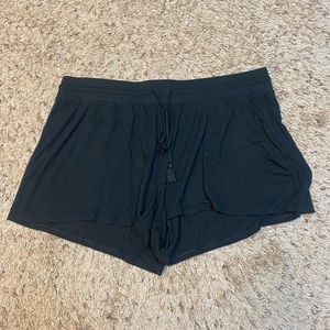 🌼 3/15 stars above shorts